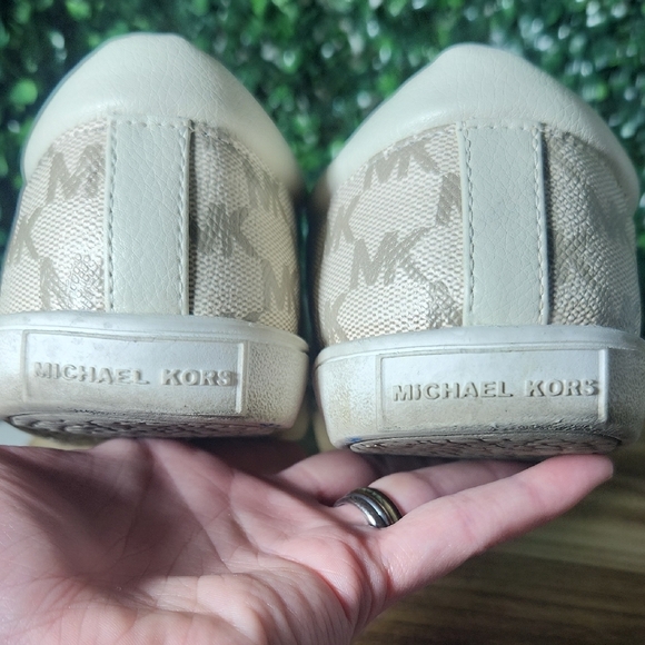 Michael Kors Cream Sneakers Size 5.5 - Picture 10 of 10